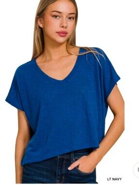 Zenana Outfitters Women's V-Neck Slub Hacci Cropped Sweater